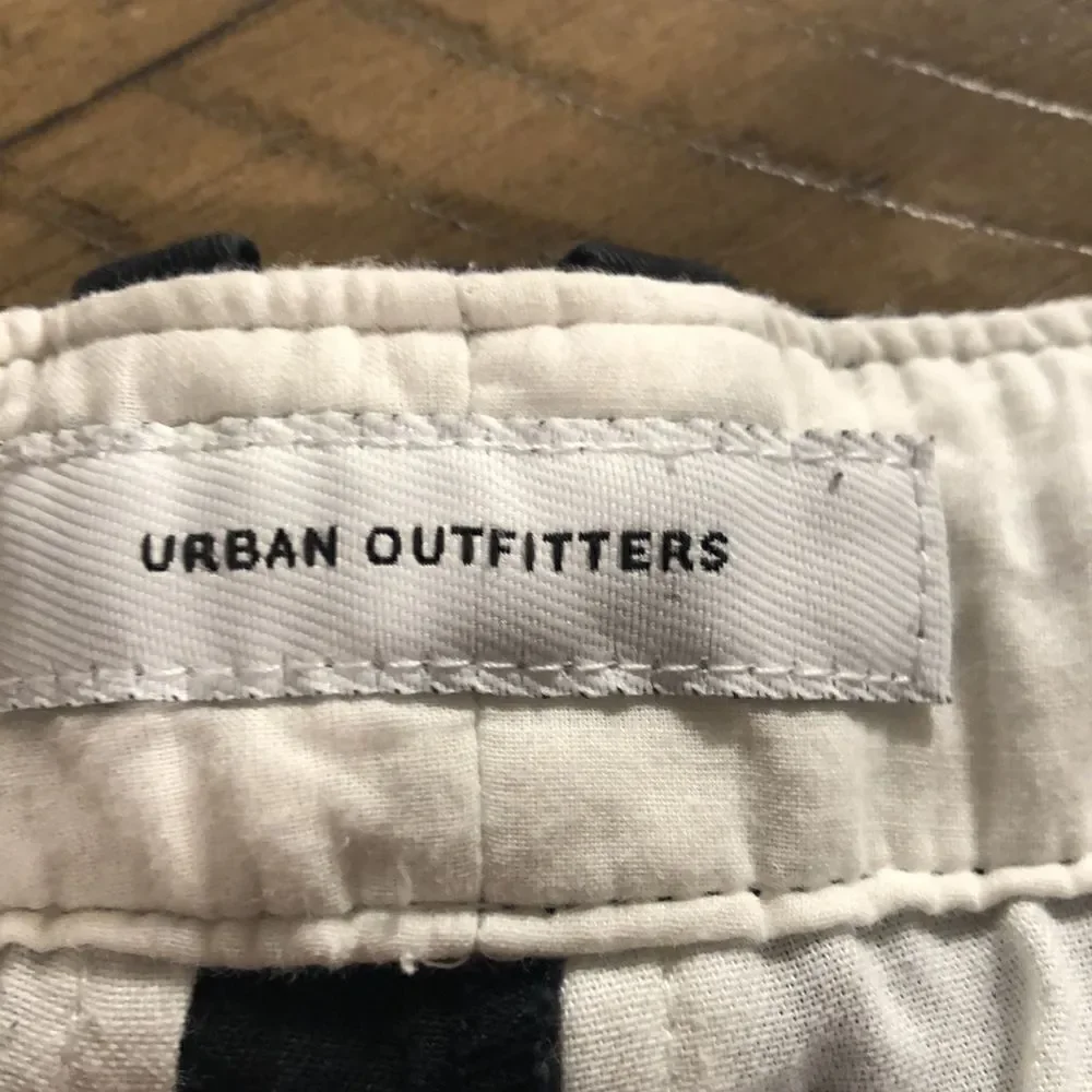 Urban Outfitters’ Cotton Straight Leg Flat Front Khakis 30” Waist 29 1/2” inseam